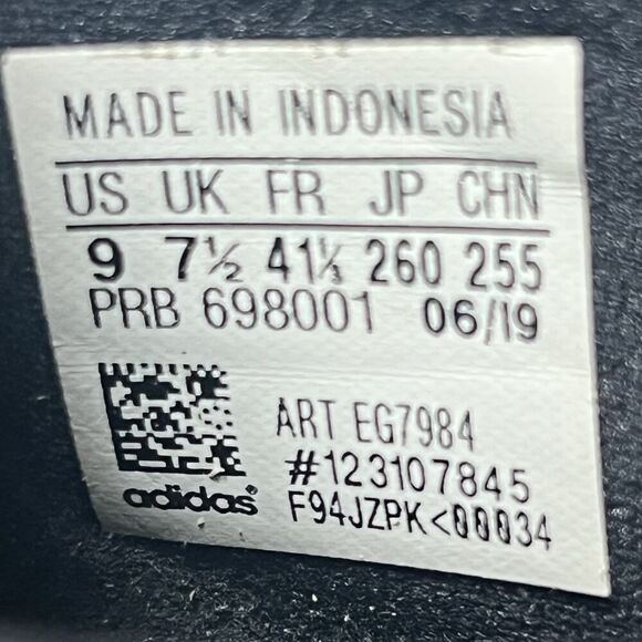 adidas Swift Run Womens 9 Black Silver White Running Shoe EG7984 Low Top Lace Up - Picture 10 of 11